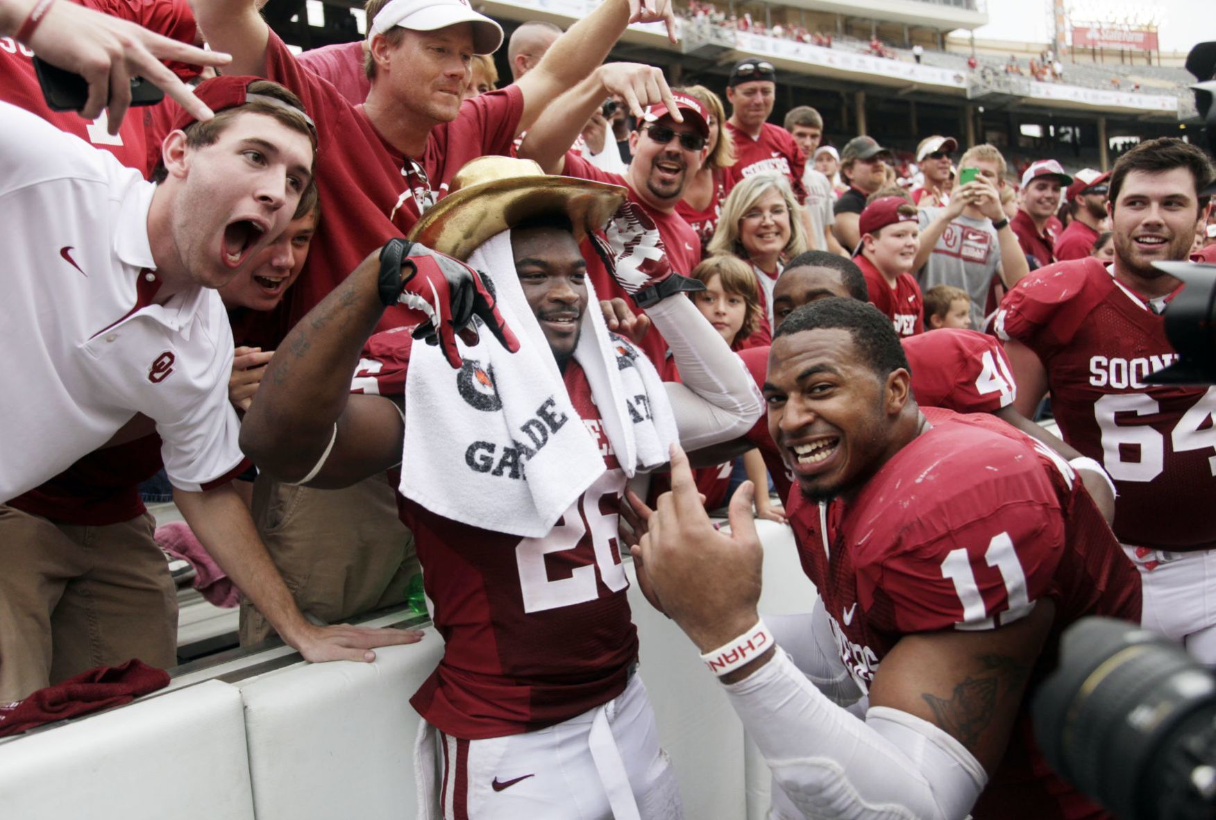 Oct. 13, 2012: No. 13 Oklahoma 63, No. 15 Texas 21
